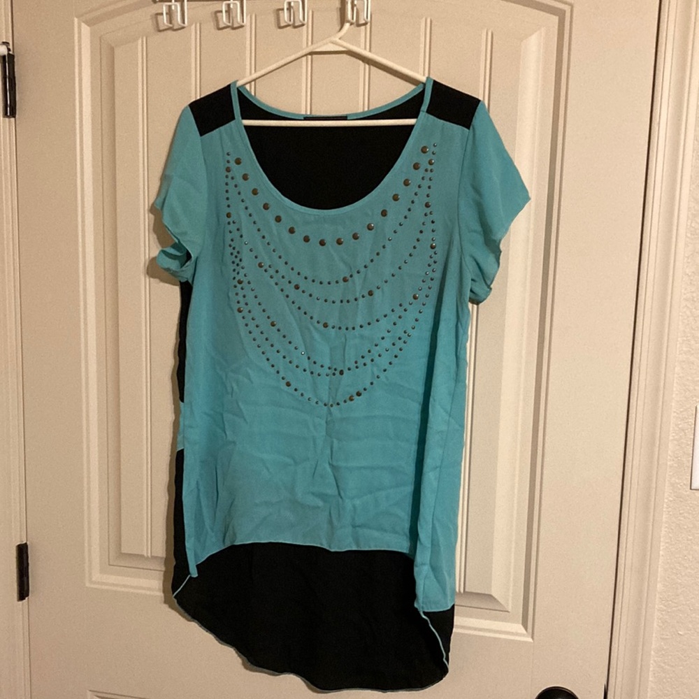 Carrie Allen Hi-Lo Classy Blouse Tunic Top Women’s Size L Stud Embellishment